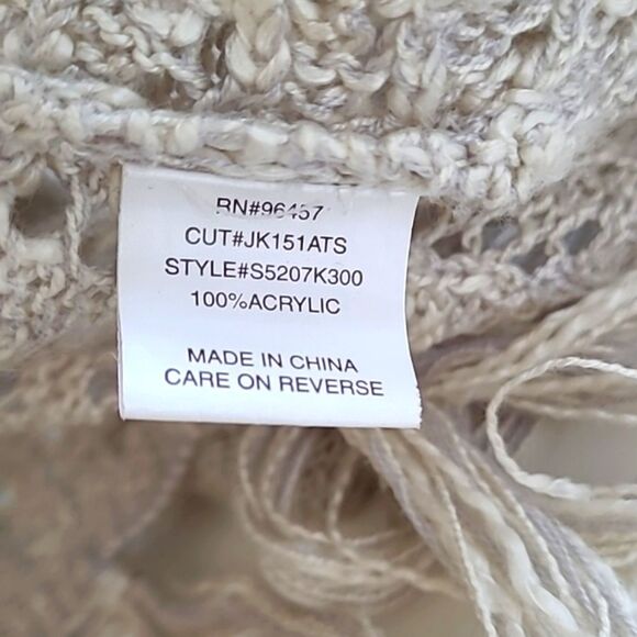 Eyeshadow Boho Crochet Cardigan Poncho with Fringe Women's Cream Large - Picture 5 of 6